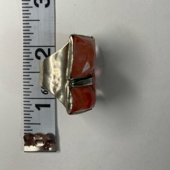 Beautiful Silver and Pink Rose Quartz Ring - Picture 3 of 6